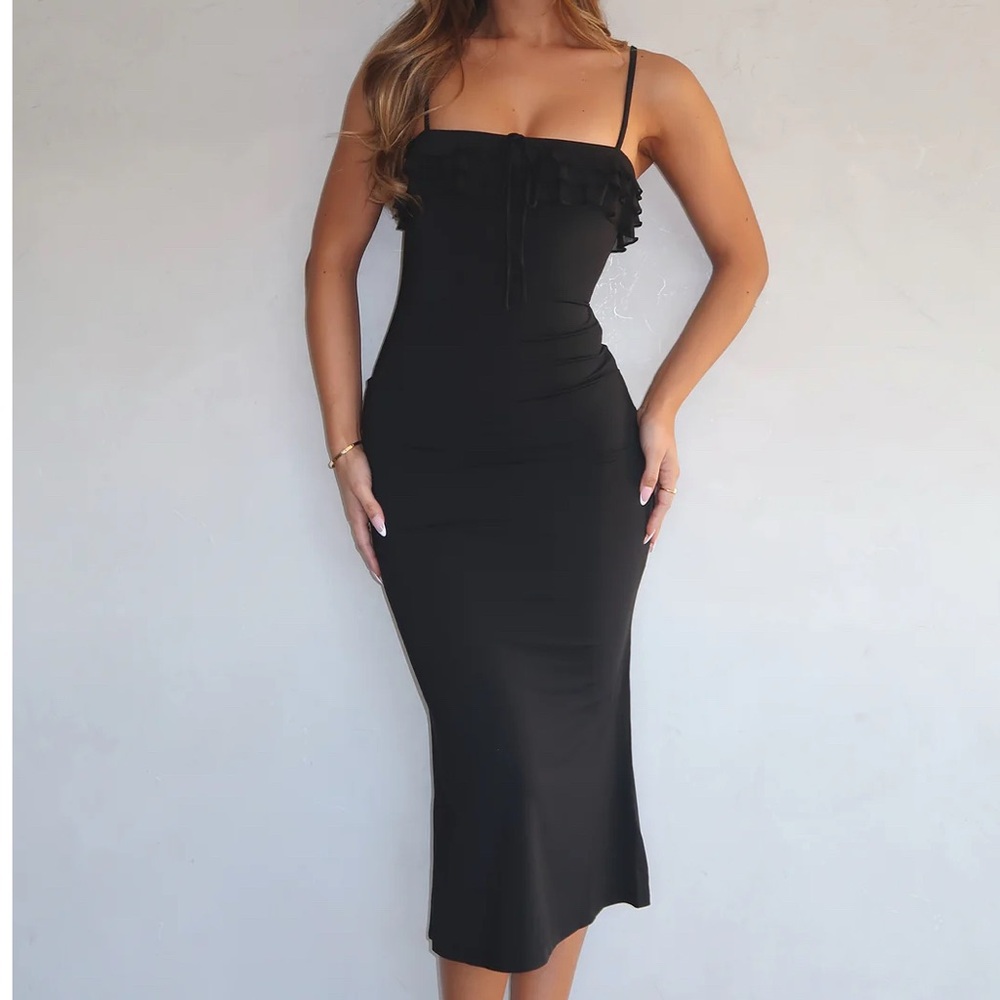 *NWT* White Fox - I’m Your Favorite Black Midi Dress